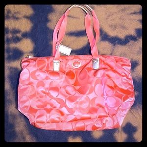 RARE COLOR Coach getaway nylon large tote